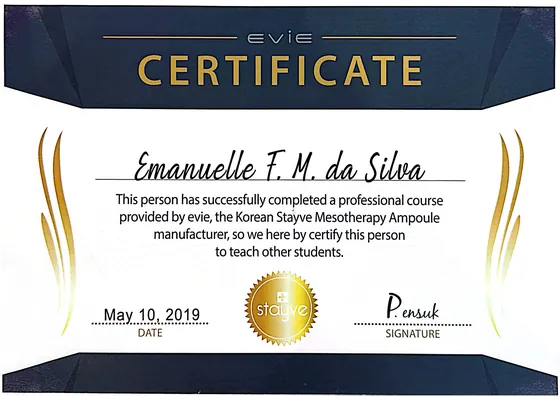 Certificado da EVIE, fabricante coreana das ampolas de mesoterapia Stayve, com autorização para ensinar